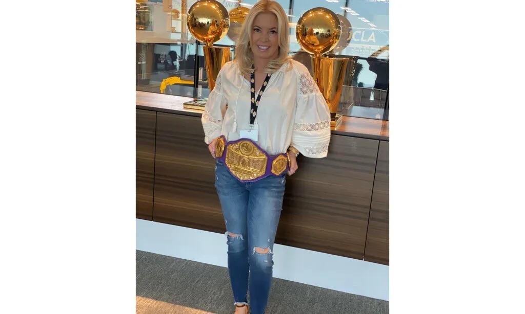 长文：走进湖人掌门人珍妮巴斯