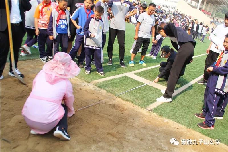 安徽青华公学17届运动会400米,安徽青华公学运动会红旗方阵