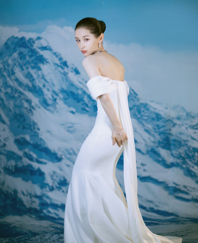 张鲁一王子文红毯,赵今麦和谁走红毯