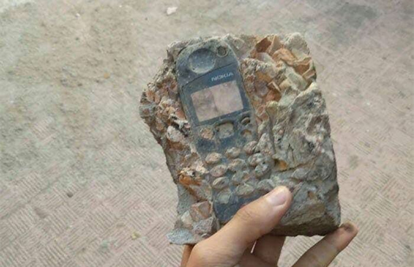 磨砂钢化膜和高清钢化膜哪个贵,20元钢化膜和100元钢化膜的区别