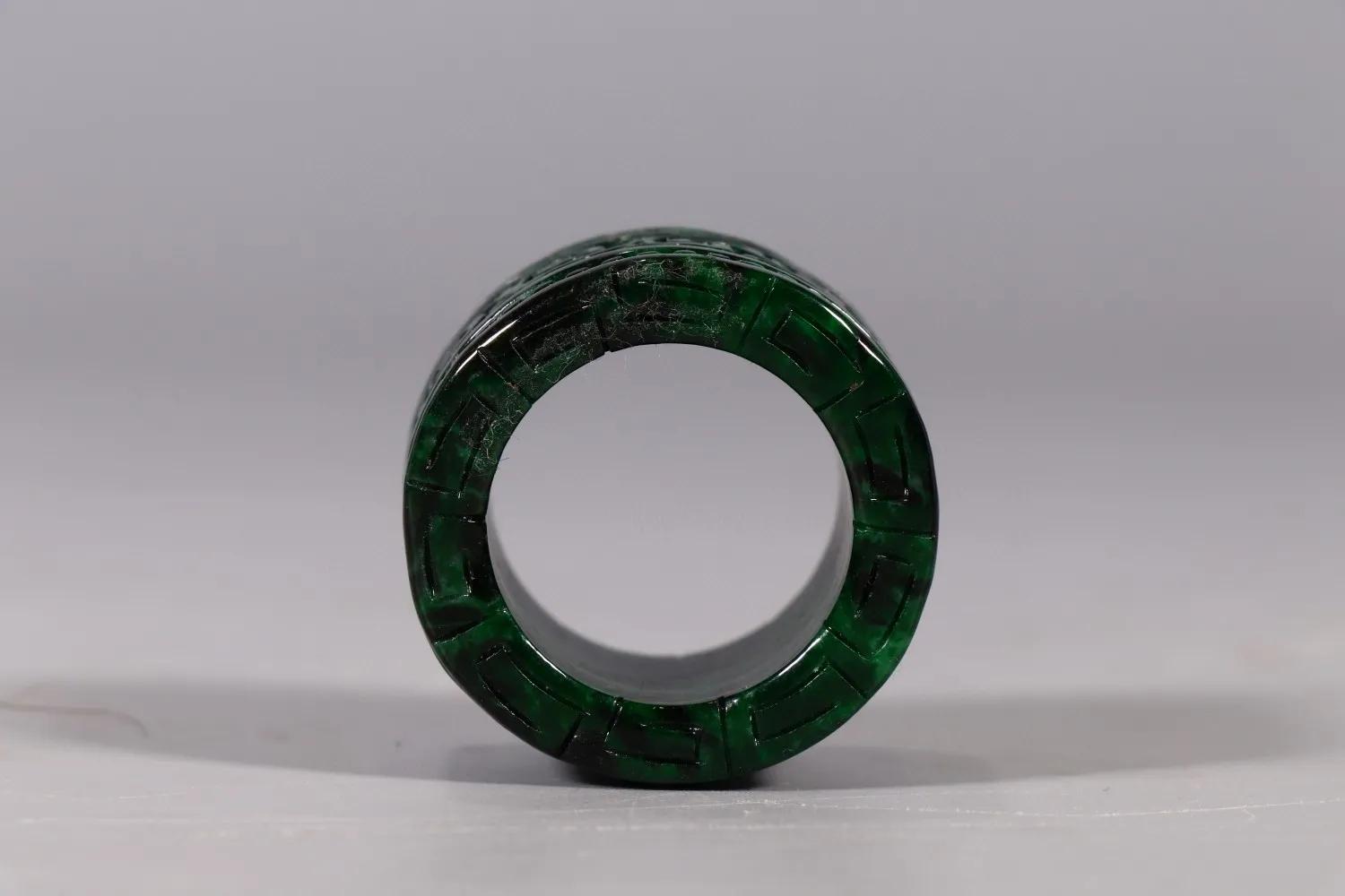 翡翠挂件分享,分享几款翡翠