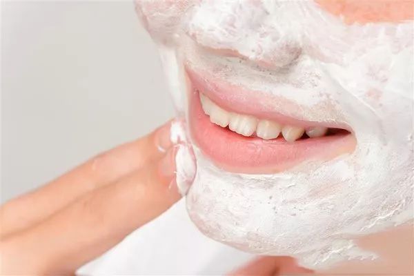 真实的美白抗老面膜,美白抗老面膜怎么选一定要学会