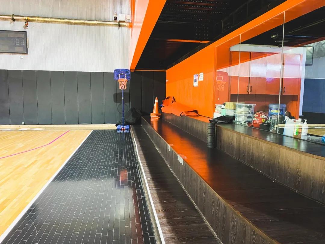 生命在于运动抖音小视频,生命在于运动抱着娃遛弯