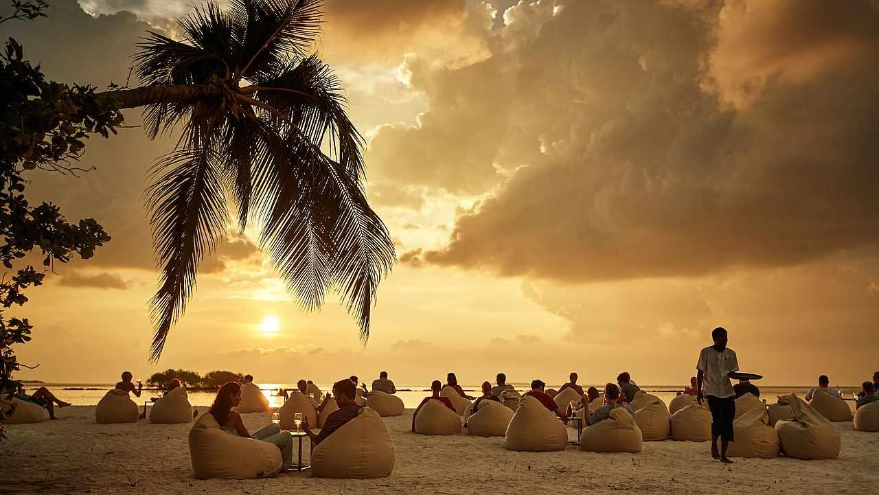 马尔代夫鲁滨逊岛怎么样,马尔代夫鲁滨逊岛攻略