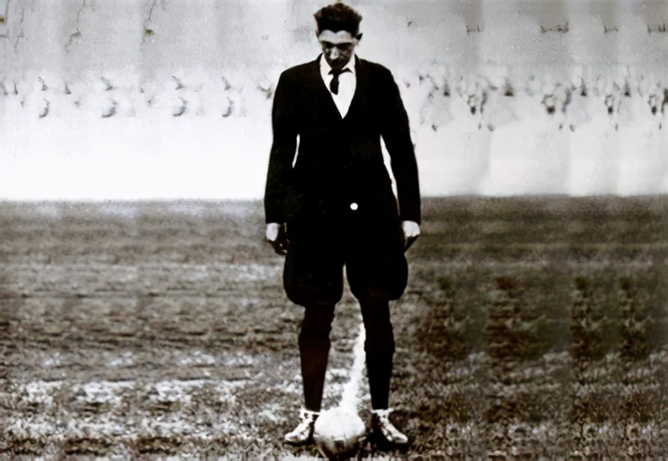 从裁判员到运动员,从运动员变成裁判员