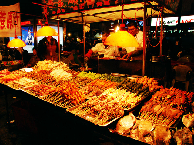 摆摊最火的小吃项目,成本低利润高的摆摊小吃有哪些