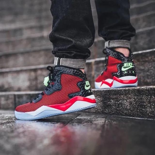 翻毛皮鞋子洗黄了怎么办,翻毛皮鞋子清洗完发硬