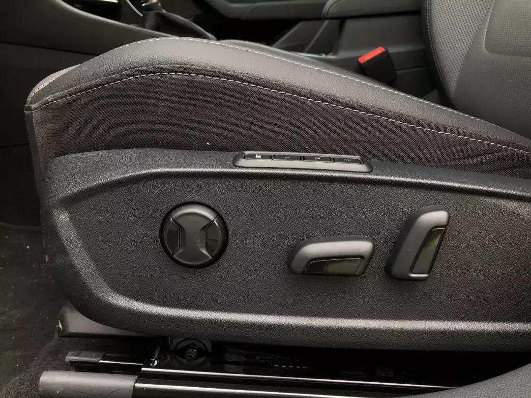 全新一代速腾280tsi自动豪华版,全新一代速腾280tsi自动超越版