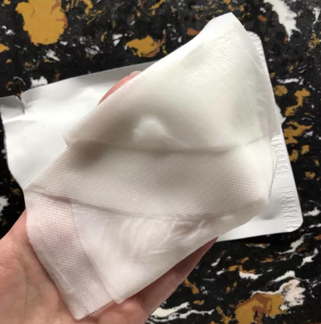 关于黑头的问题和解决方法,去黑头的误区许多人都中招了