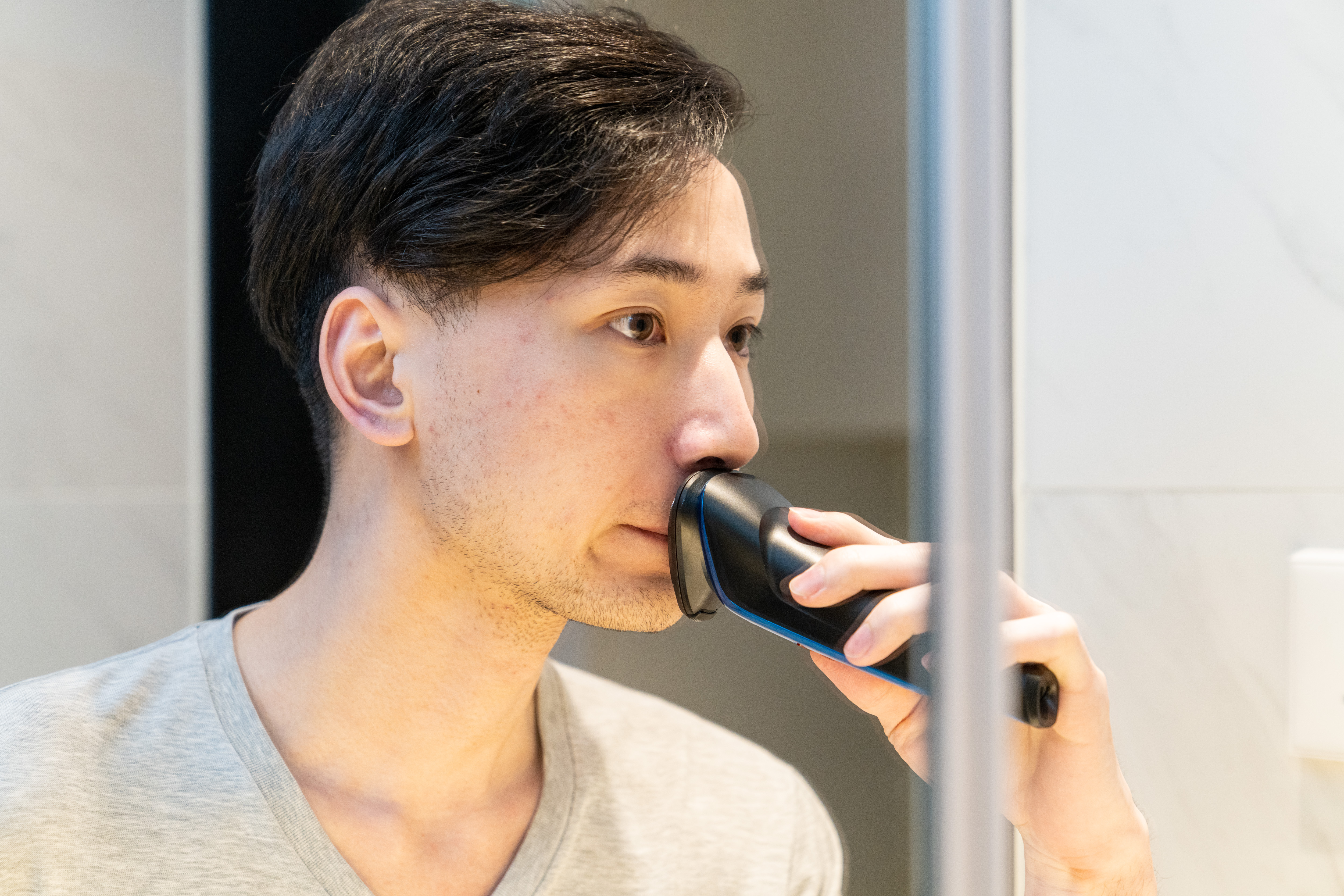 飞利浦剃须刀s2303几瓦,飞利浦电动剃须刀s2308