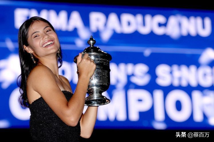 不是明星歌星、不是星二代,如何参加大都会慈善晚宴?打网球吧