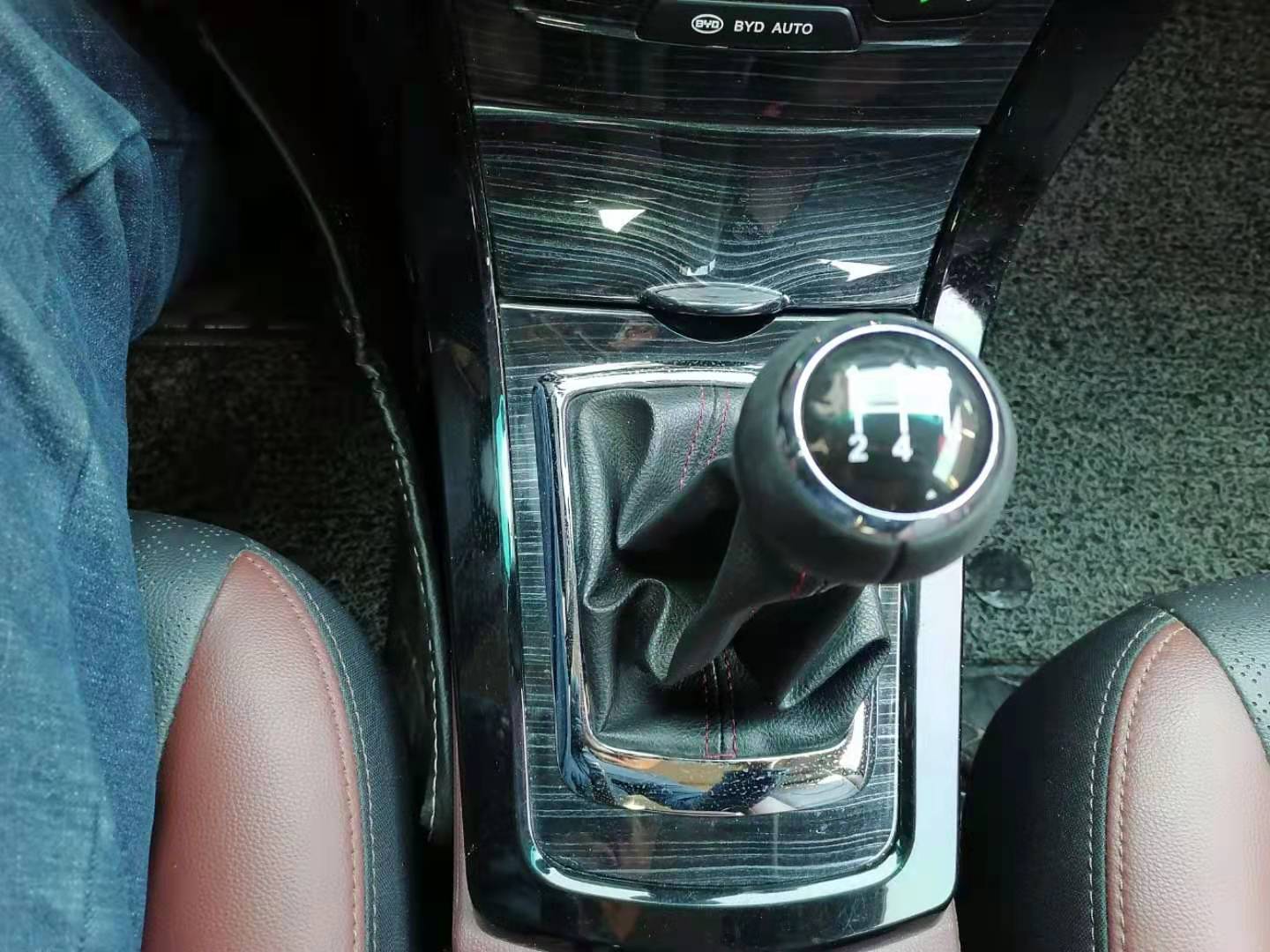 胖哥喜提星途,胖哥喜提爱车