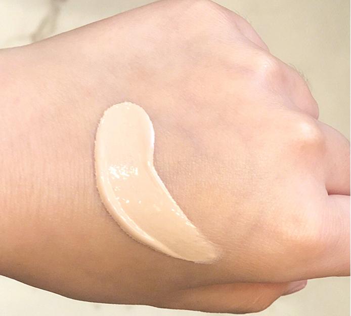 杨幂打卡雅诗兰黛沁水粉底液,黄一白适合的粉底液雅诗兰黛沁水