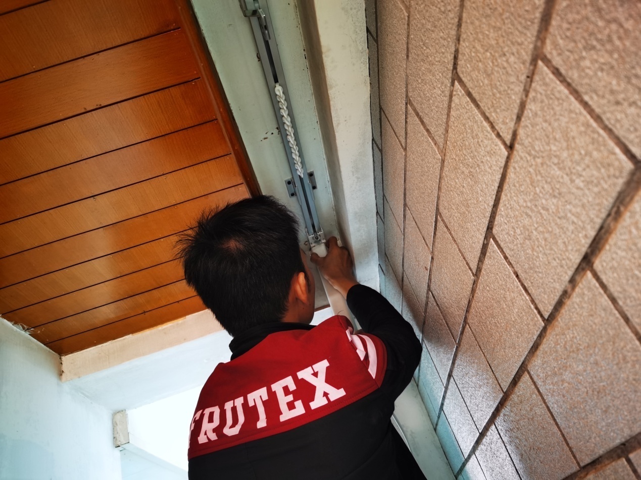 鏅鸿兘绐楀笜鐢垫満鍙戝睍,yeelight鏅鸿兘绐楀笜