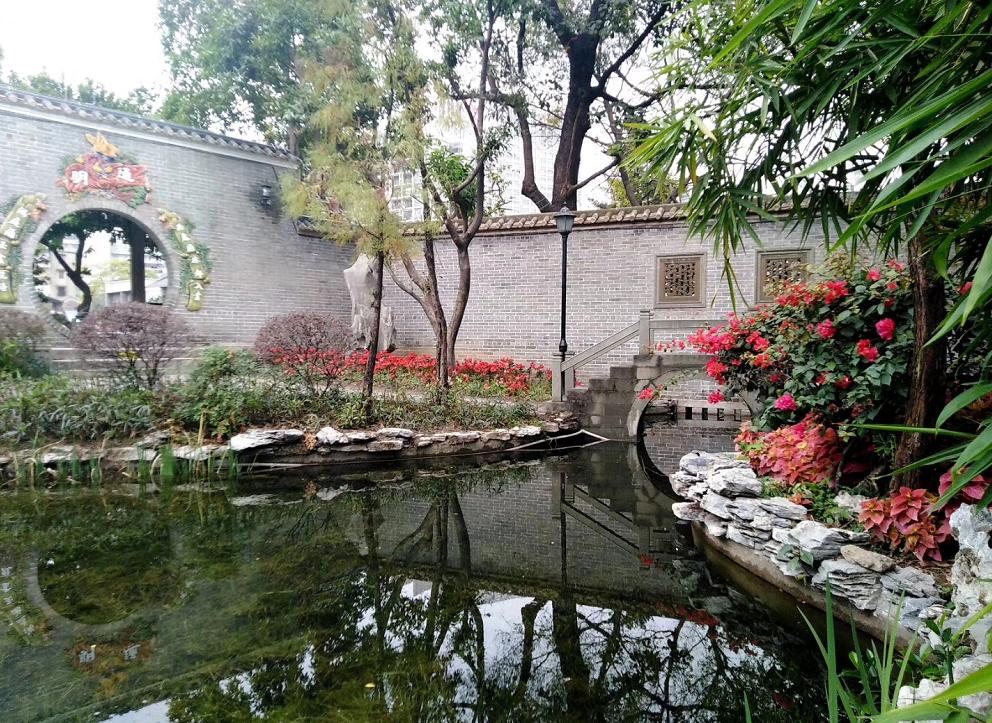 刘柏荣的诗词,刘柏荣诗词点评