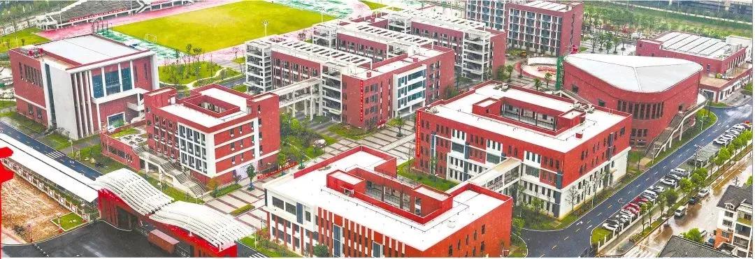 华丽转身开启人生新征程,华丽转身开启新的人生