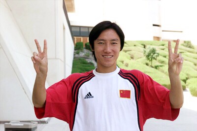 介绍一下足球运动员曲波,那些年的中国明星