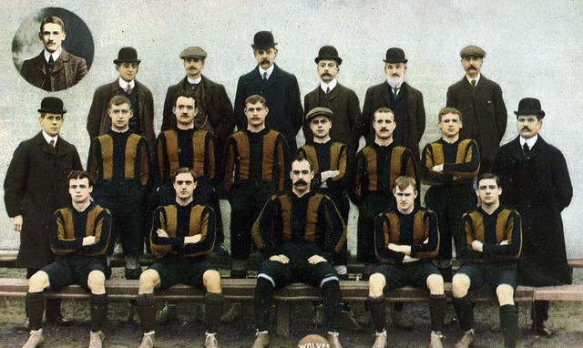 论述中国古代足球的发展与起源,现代足球起源于中国蹴鞠吗