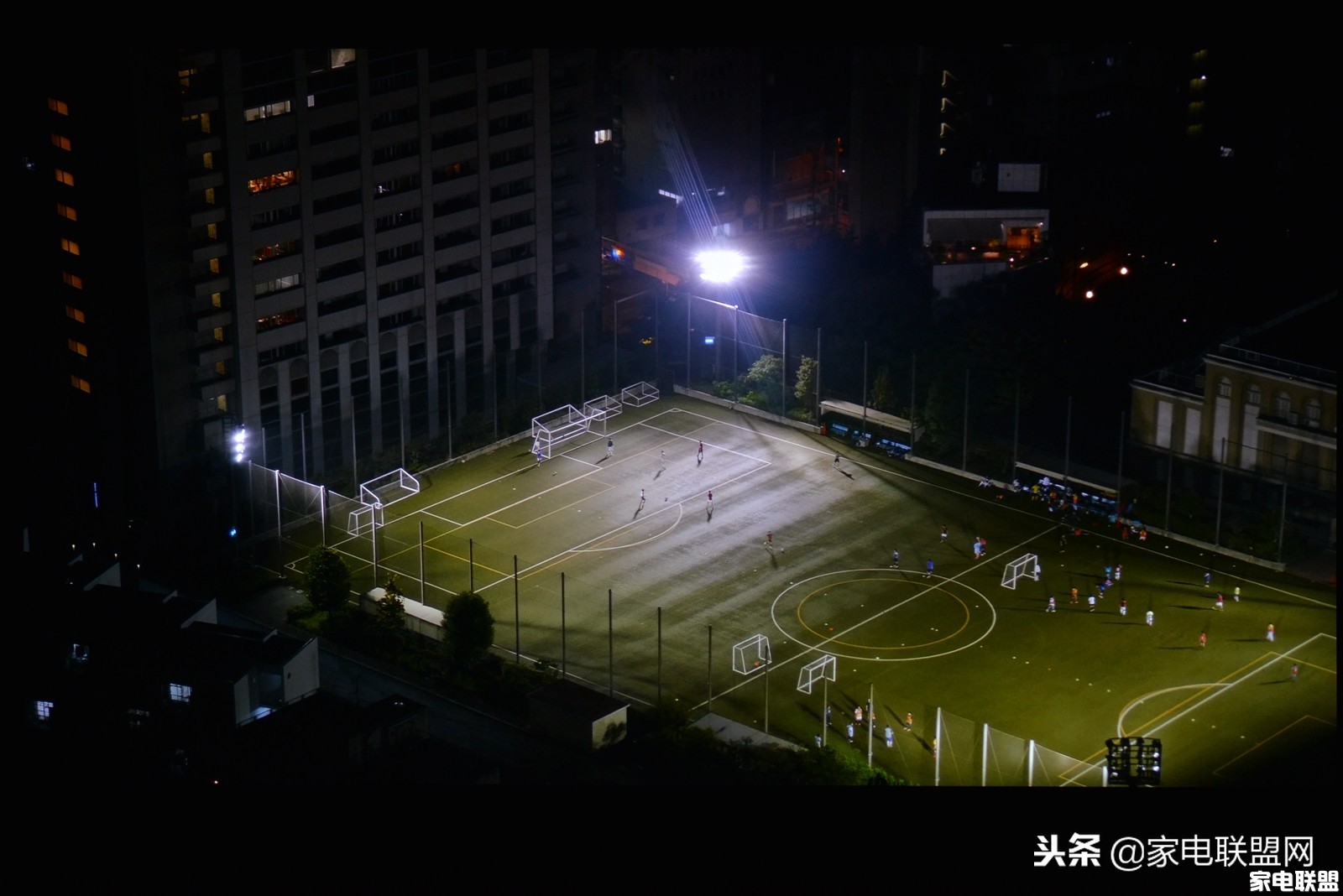 小身材却有大能量-AcerV6810轻松演绎180吋清晰4K画面