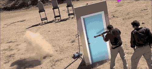 电影中一枪开锁真的靠谱吗,电影中的开锁是什么原理