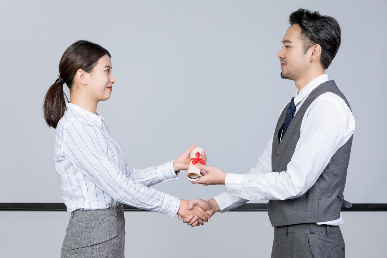 领导找茬到底是什么用意,领导处处挑刺怎么应对