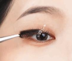 新手眼妆100种化妆方法,浓密眼妆的化妆方法