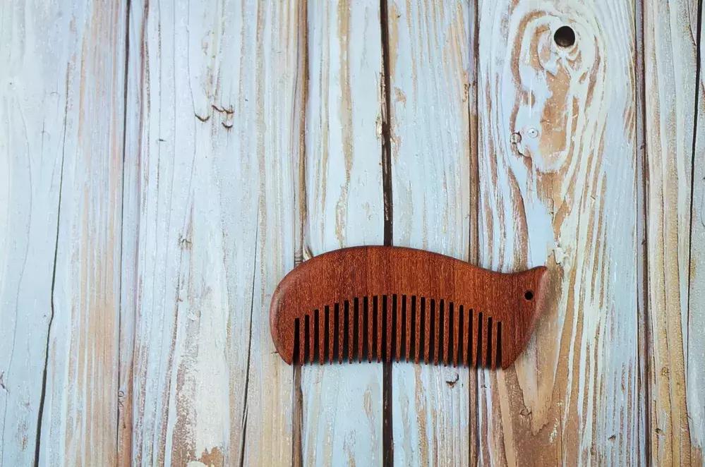 经期几天洗一次头发最好,月经期间怎么样正确洗头