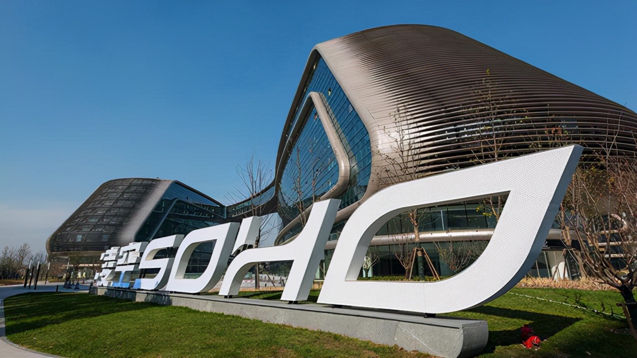 从纺织厂女工到局长的奋斗史,从工厂打工到崛起女总裁