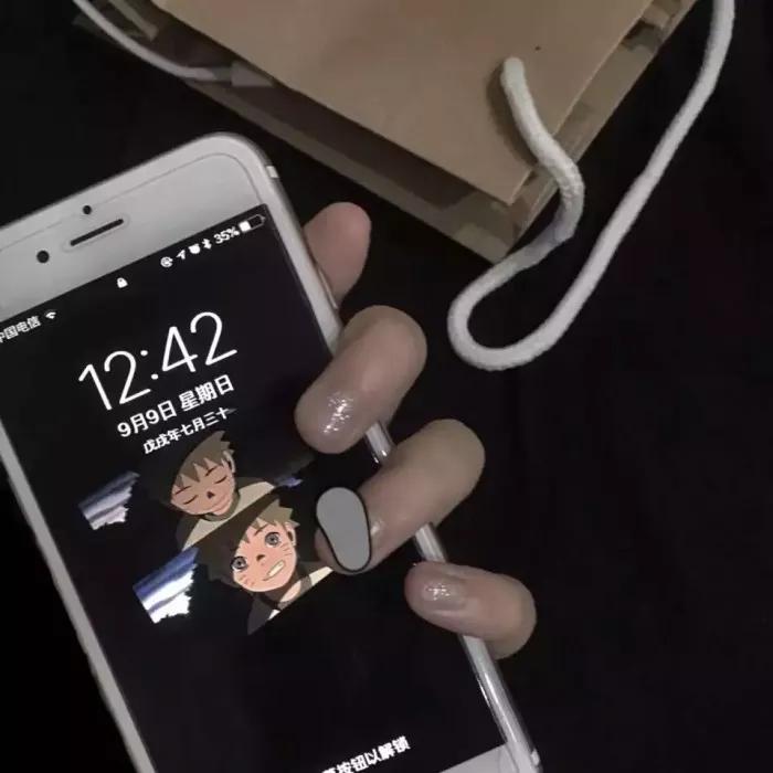 暗黑系朋友圈背景图高级质感,高冷背景图女生暗黑系