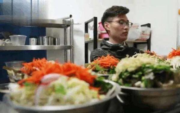 那些看起来不起眼却很挣钱的副业,揭秘几个赚钱比较多的冷门职业