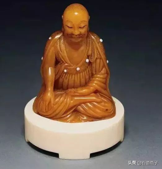 天价田黄石拍出史上最贵价格,田黄石每克3万真假田黄