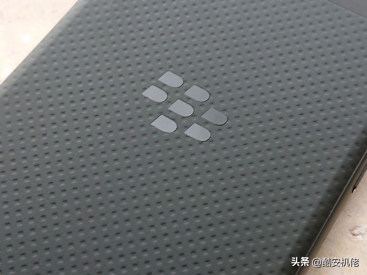 全键盘黑莓keyone,全键盘黑莓奢华