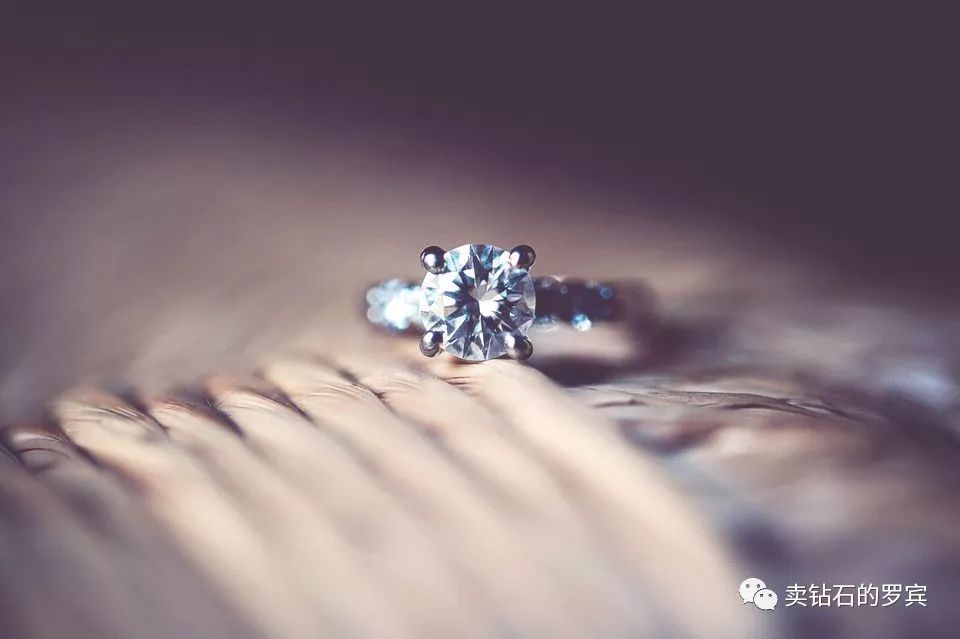 珠宝销售卖戒指的话术,18k珠宝销售技巧和话术