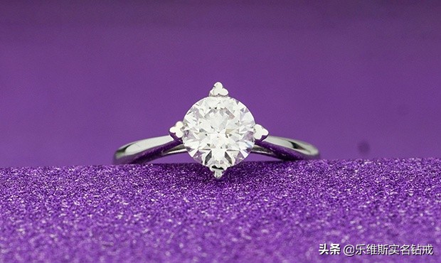 白金戒指哪种款式好看 (哪种白金戒指最好)