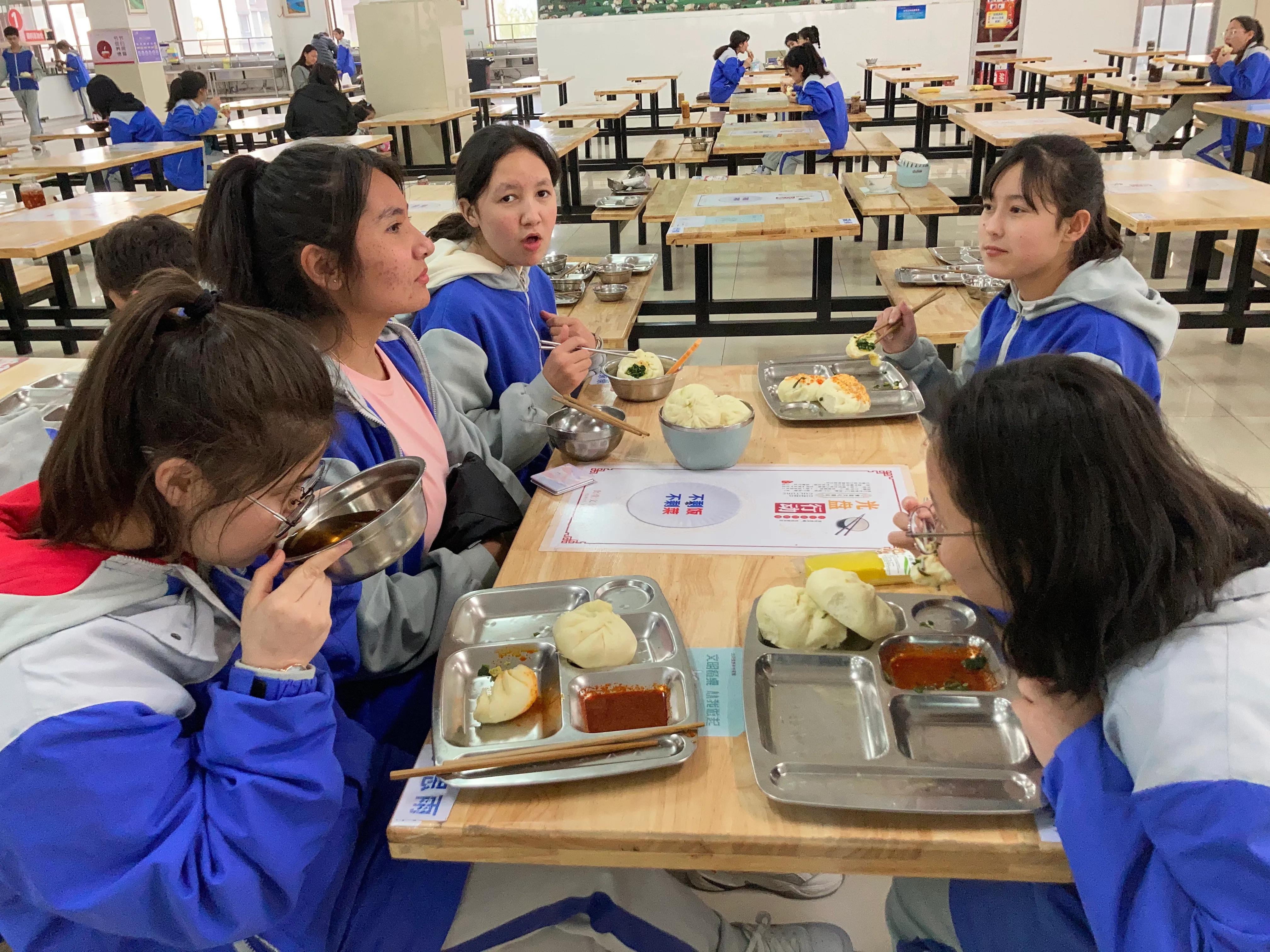 No.240（2021-04-15）听课学习取长补短学生就医牙龈发炎