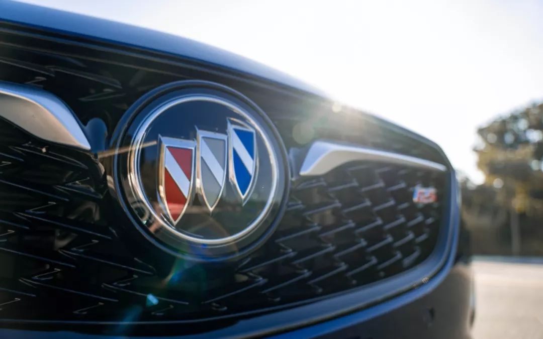 君威gs和君威gs哪个更好,买21款君威gs的十大忠告