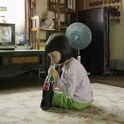 请回答1988德善所穿什么颜色毛衣,请回答1988德善所穿什么毛衣