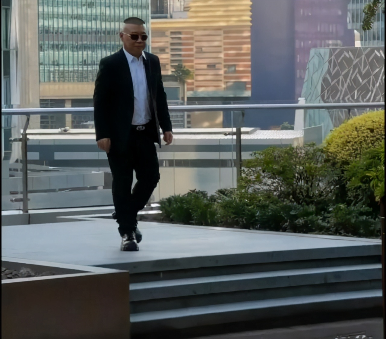 郭德纲的增高鞋,郭德纲增高鞋图片