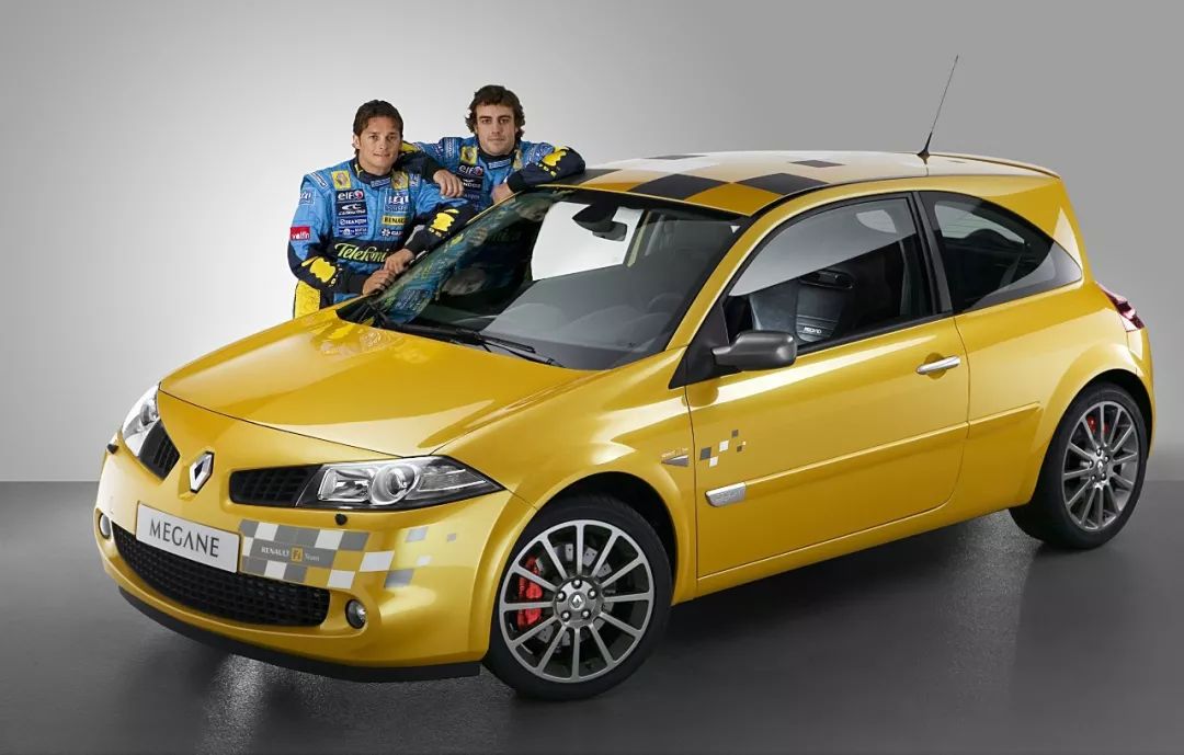 不是超跑也非限量,没想到冠军车手的座驾如此接地气