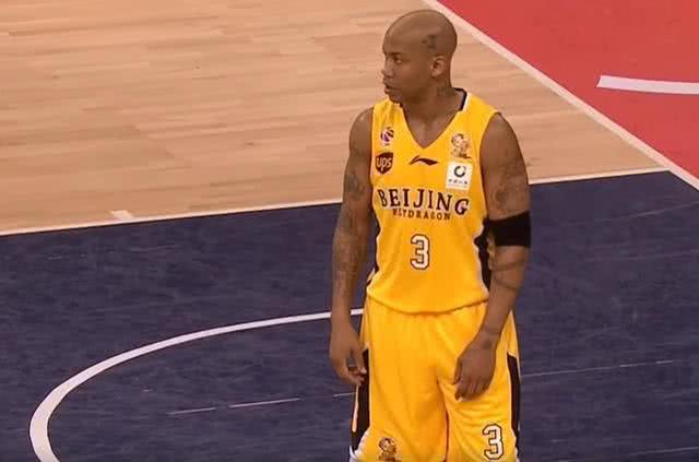 马布里教练苦练基本功,马布里训练北控