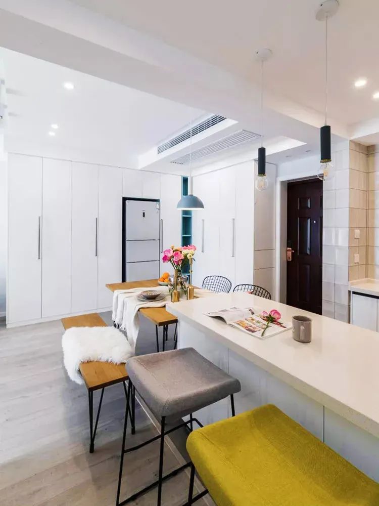 实用的吧台设计,设计感实用性比较强的吧台