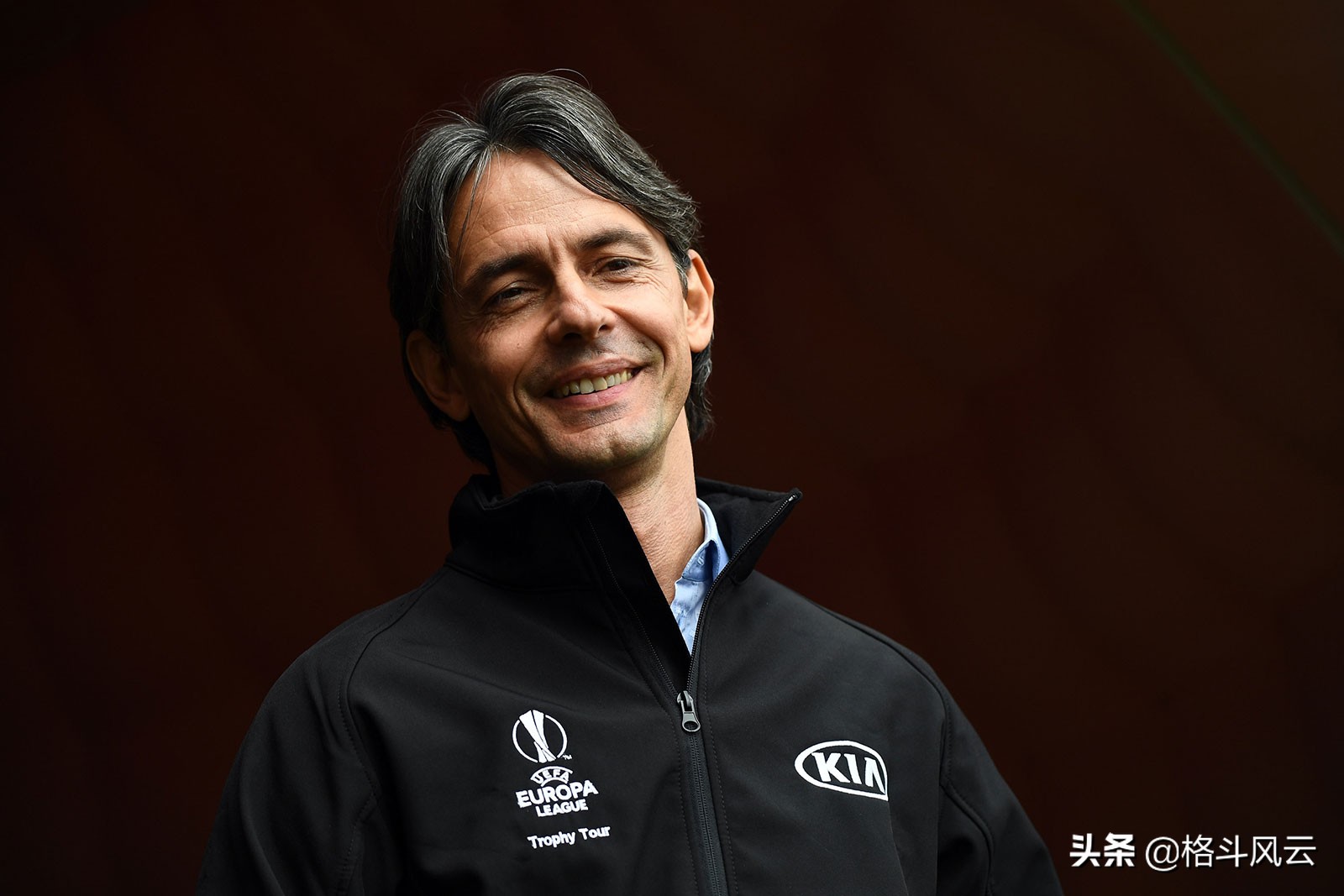 布冯出现了巨大的低级失误,速度快却很弱的球员