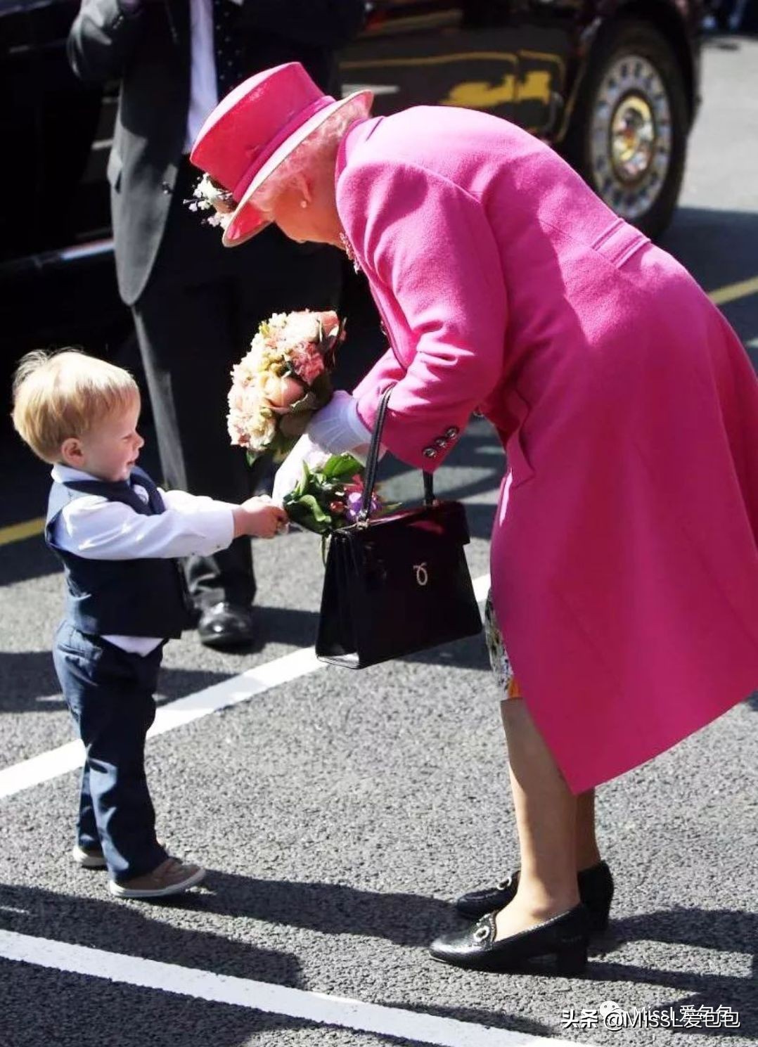 第4只包|Launer:皇家*用御**,女王奶奶一生推