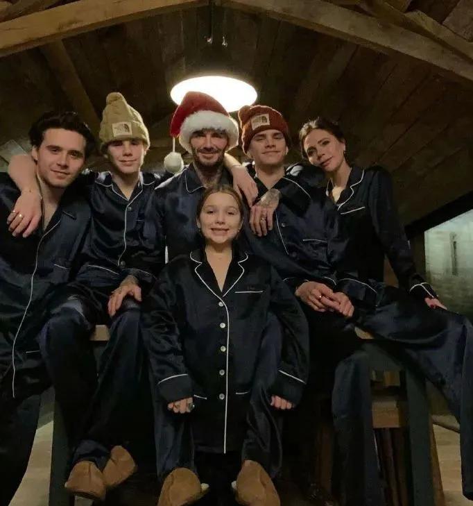 贝克汉姆的三个儿子哪个最有出息,贝克汉姆三个儿子颜值