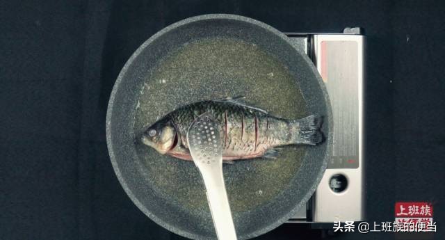 做鱼汤好喝又简单,做鱼汤只需2个技巧