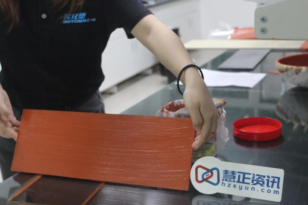 滴水不漏的建筑“雨衣”∣吉美帮红橡胶屋面外露专用防水评测