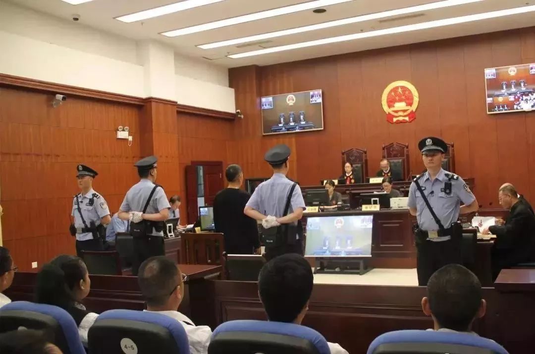 贪了15年的“明星县委书记”，近800万财产不能说明来源