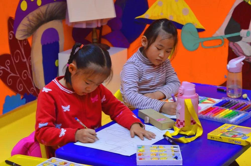 东方童画美术培训学校周村店,东方童画少儿美术淄博印象汇店