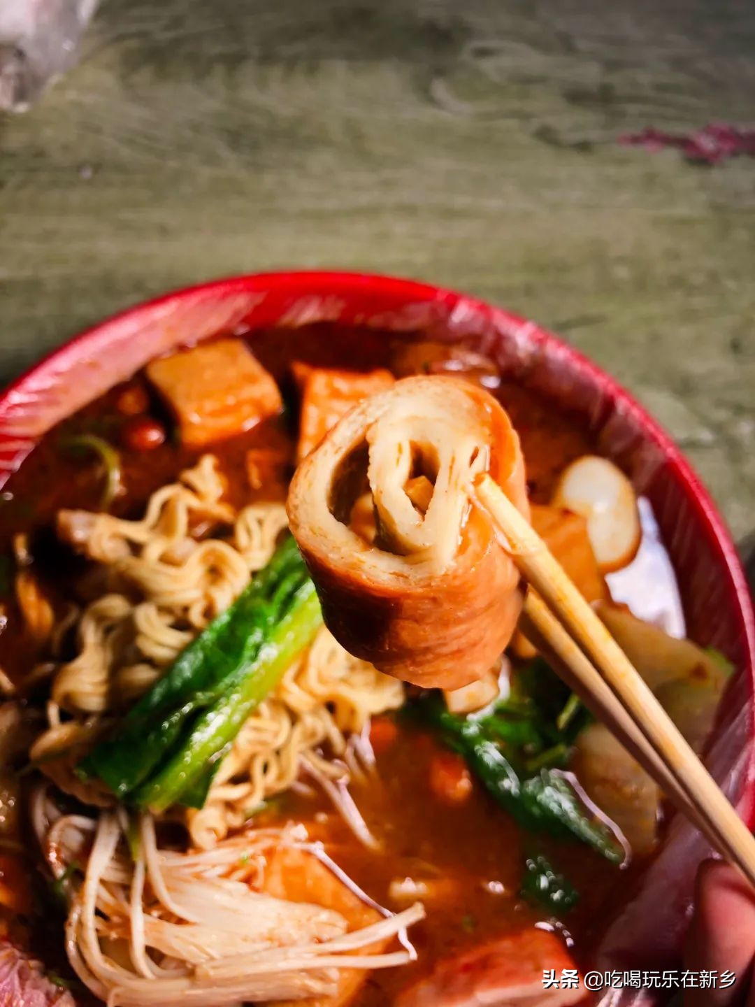 街边小吃摊美食推荐新乡西大街,学生时代的回忆美食街