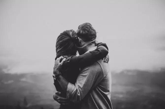 怎么辨别男人在外面找过女人,男人哄骗外面女人的惯用伎俩